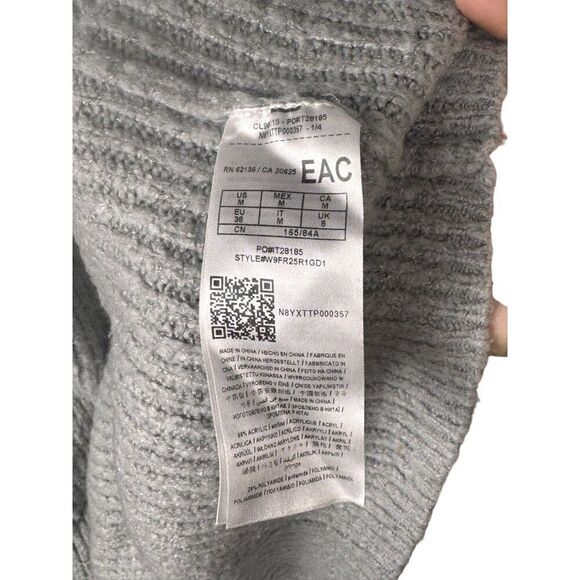 GUESS Mockneck Ultra-Soft Grey Ribbed Sweater Sz M EUC Lt Grey Long Sleeves - Picture 3 of 10